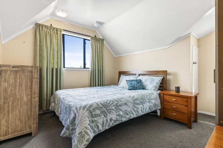 Photo of property in 10 Bungalore Place, Half Moon Bay, Auckland, 2012