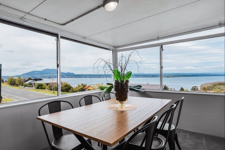 Photo of property in 88 Wakeman Road, Acacia Bay, Taupo, 3330