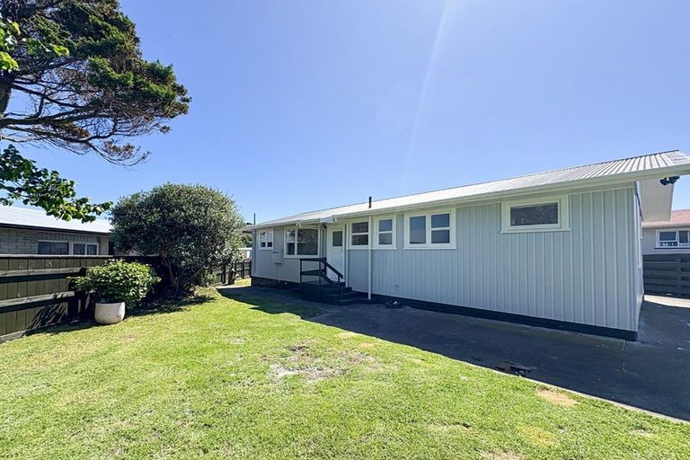 Photo of property in 7 Rogers Street, Castlecliff, Whanganui, 4501