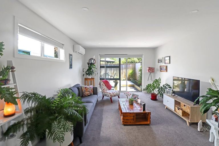 Photo of property in 15 Mcgrath Way, Taita, Lower Hutt, 5011