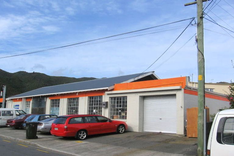 Photo of property in 1b Fairfield Avenue, Fairfield, Lower Hutt, 5011