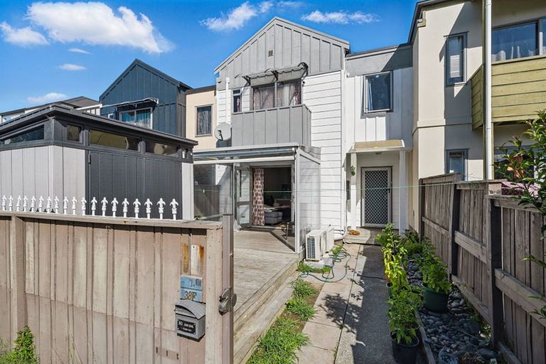 Photo of property in 38f Arawa Street, New Lynn, Auckland, 0600