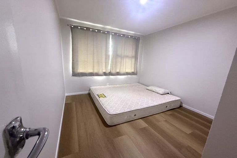 Photo of property in 94 Boundary Road, Clover Park, Auckland, 2019