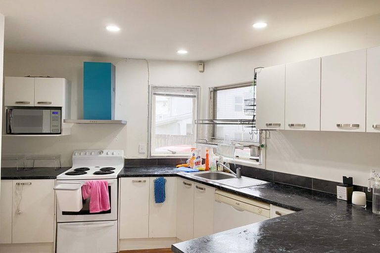 Photo of property in 131i St Georges Road, Avondale, Auckland, 0600