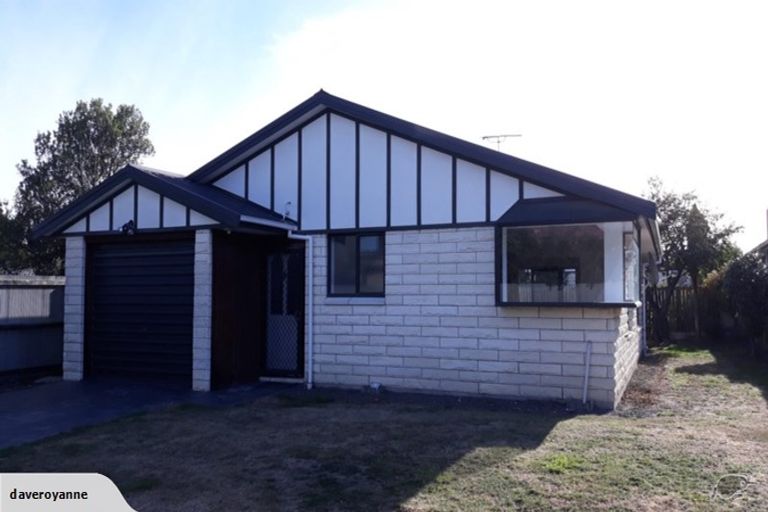 Photo of property in 1 Pound Street, Amberley, 7410