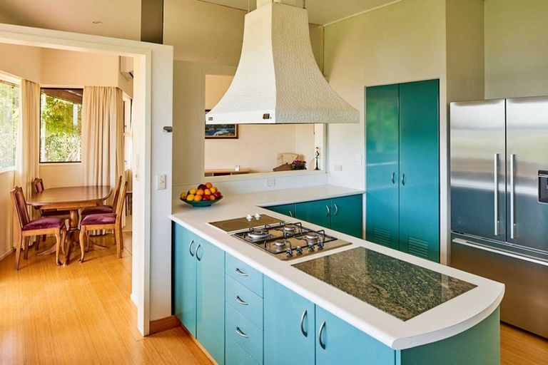 Photo of property in 45 Walter Road, Lowry Bay, Lower Hutt, 5013