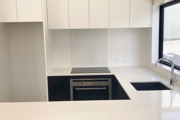 Photo of property in 6/24 Andrew Road, Howick, Auckland, 2010