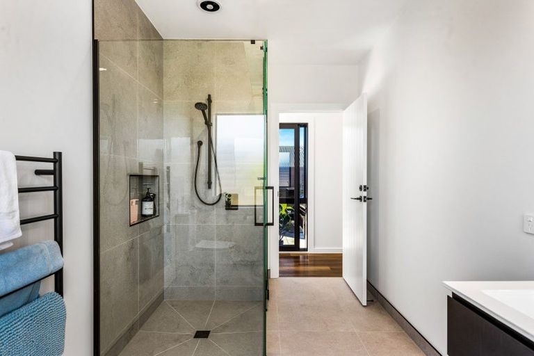 Photo of property in 48 Ngaru Crescent, Wharewaka, Taupo, 3330