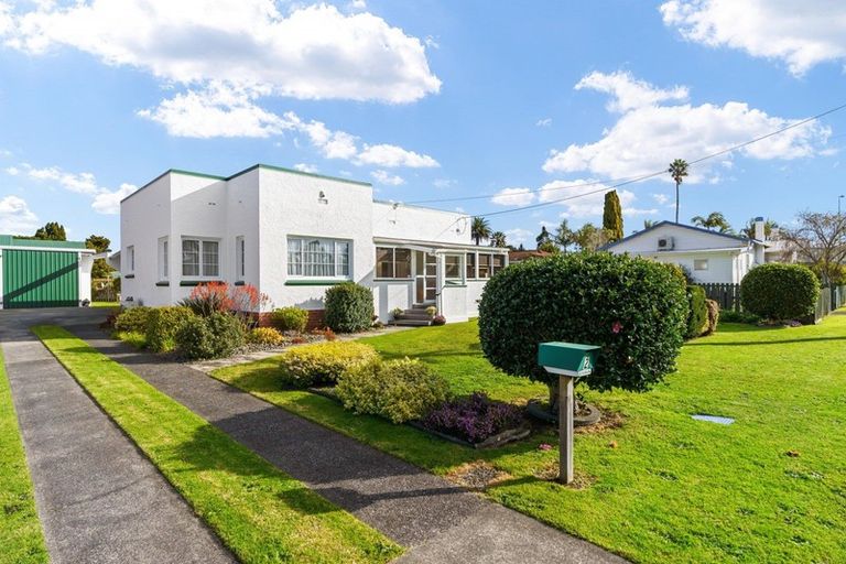 Photo of property in 2 Brighton Road, Kensington, Whangarei, 0112