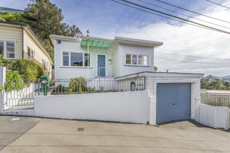 Photo of property in 14 Washington Avenue, Brooklyn, Wellington, 6021