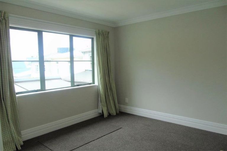 Photo of property in 1/180 Tinakori Road, Thorndon, Wellington, 6011