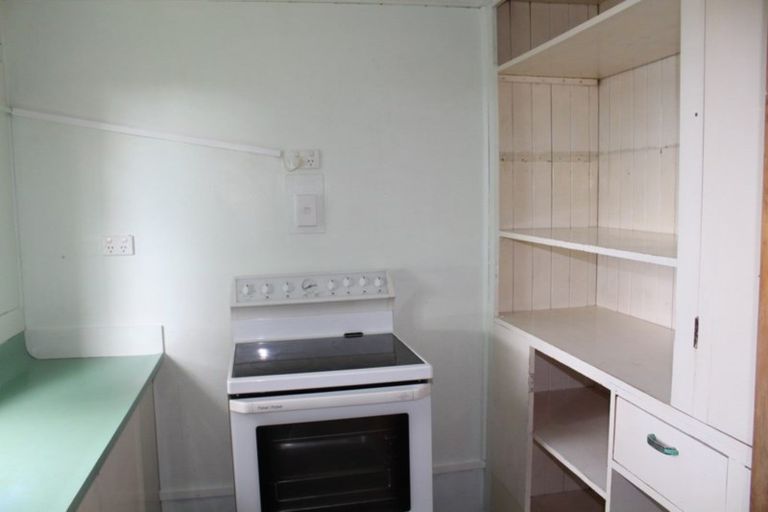 Photo of property in 72 Durham Street, Winton, 9720