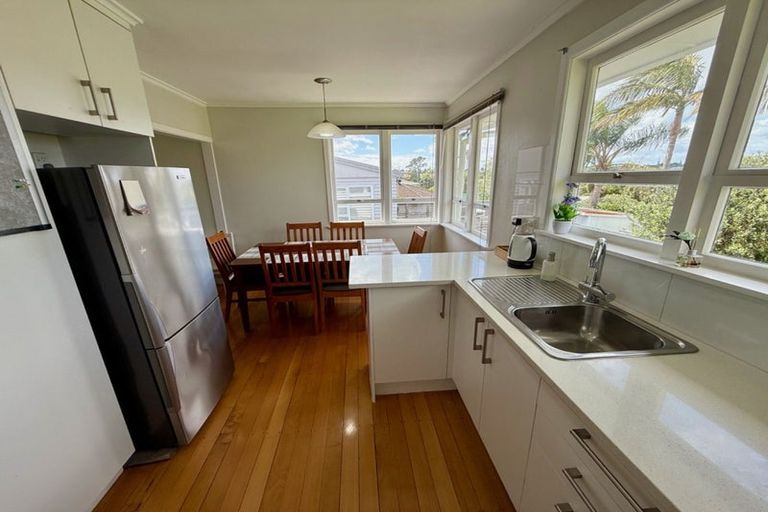 Photo of property in 51 Woodford Avenue, Henderson, Auckland, 0610