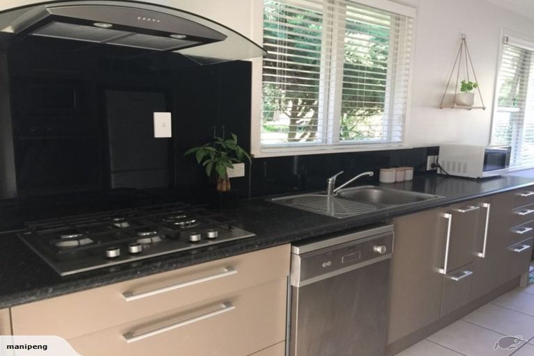 Photo of property in 58 Archers Road, Glenfield, Auckland, 0629