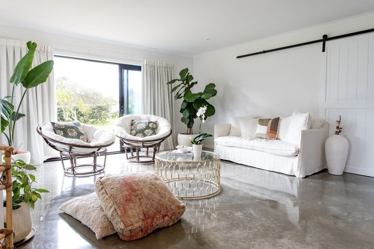 Photo of property in 60 Racecourse Road, Whitianga, 3510