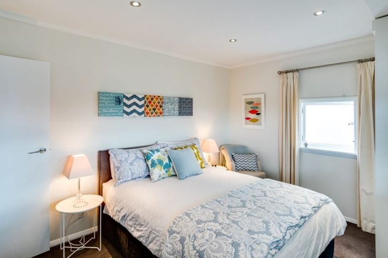 Photo of property in 14 Havelock Road, Hospital Hill, Napier, 4110