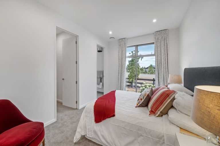 Photo of property in 2 Silver Peaks Drive, West Melton, 7618