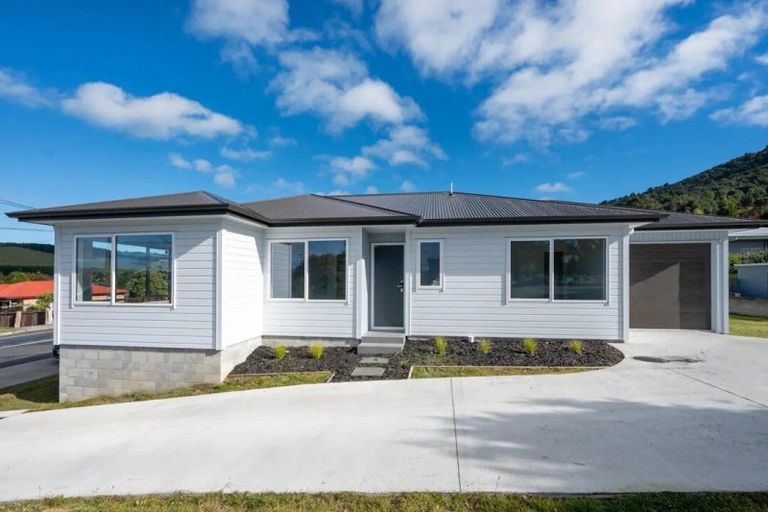 Photo of property in 307b Clayton Road, Pukehangi, Rotorua, 3015