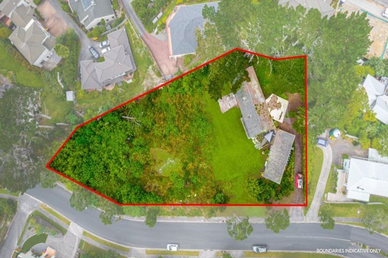 Photo of property in 5 Mulgan Way, Browns Bay, Auckland, 0630