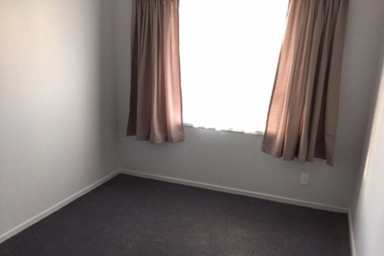 Photo of property in 2/4046 Great North Road, Glen Eden, Auckland, 0602