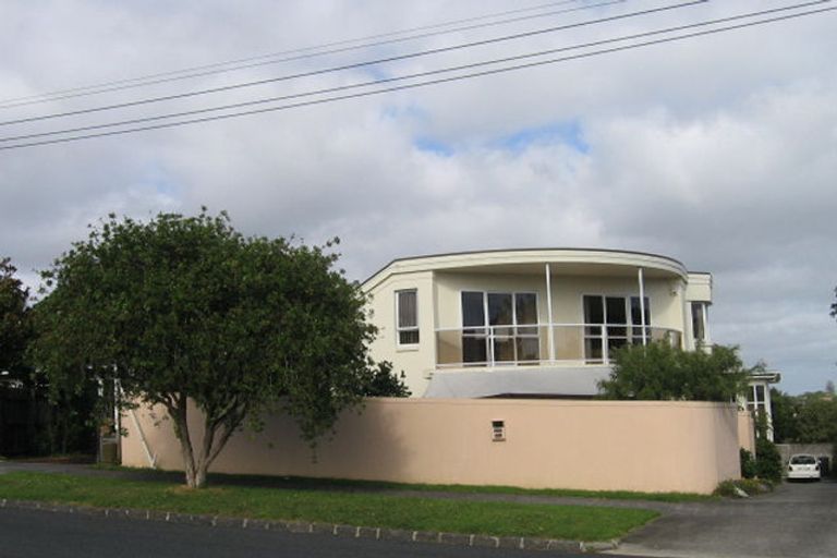 Photo of property in 18 Temple Street, Meadowbank, Auckland, 1072