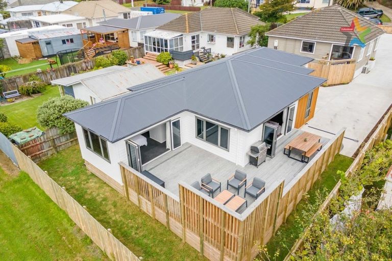 Photo of property in 42a Fraser Street, Wainuiomata, Lower Hutt, 5014