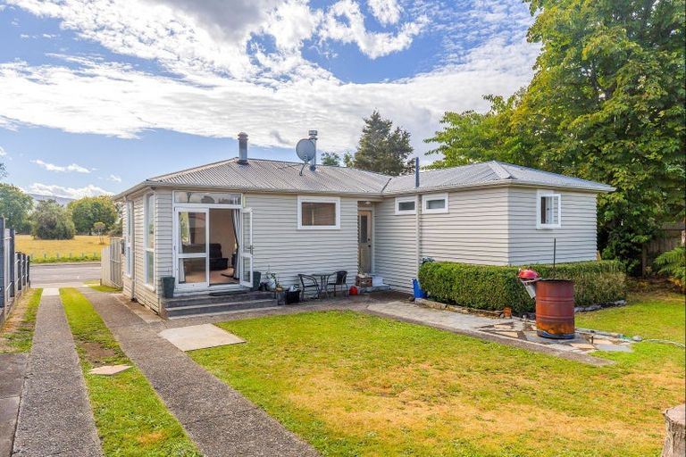 Photo of property in 209 Te Rangitautahanga Road, Turangi, 3334