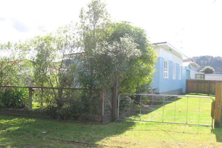 Photo of property in 102a The Square, Whangamata, 3620