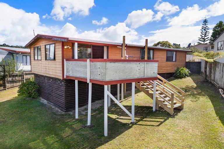 Photo of property in 26 Hale Crescent, Bayview, Auckland, 0629
