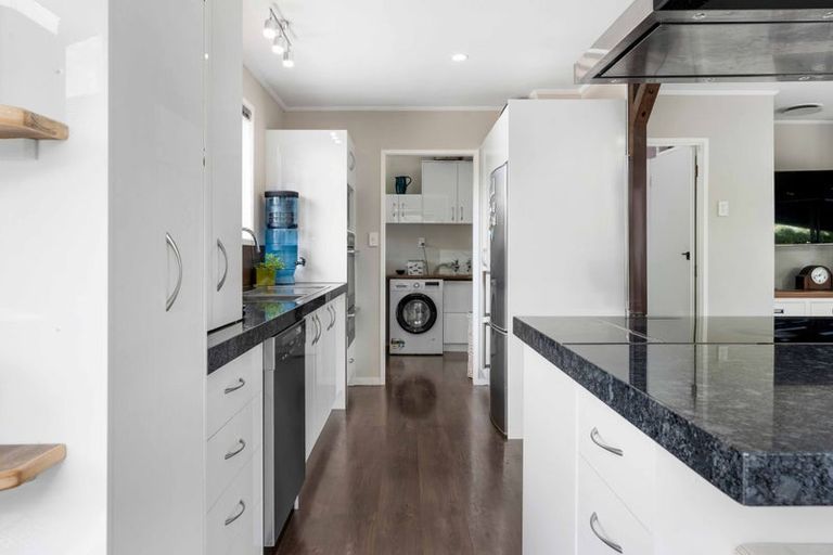 Photo of property in 49 Boundary Road, Opaheke, Papakura, 2113