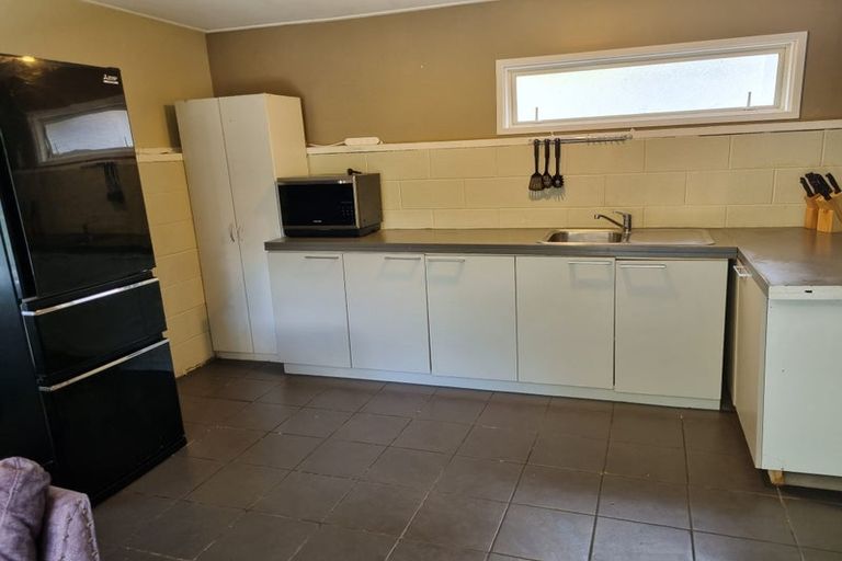 Photo of property in 84 Butterworth Drive, Glendene, Auckland, 0602