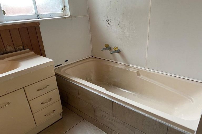 Photo of property in 2/692 Gloucester Street, Linwood, Christchurch, 8062