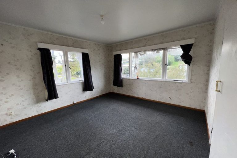 Photo of property in 37 Shoreham Street, Avondale, Auckland, 0600