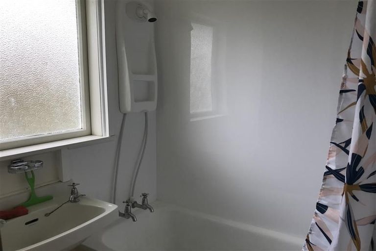 Photo of property in 27-33 Cheshire Street, Cannons Creek, Porirua, 5024