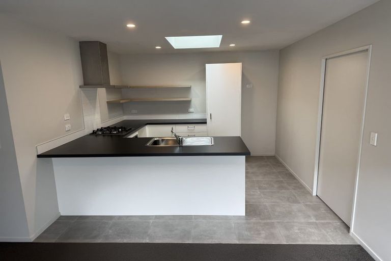 Photo of property in 21 Regiment Road, Papakura, 2110