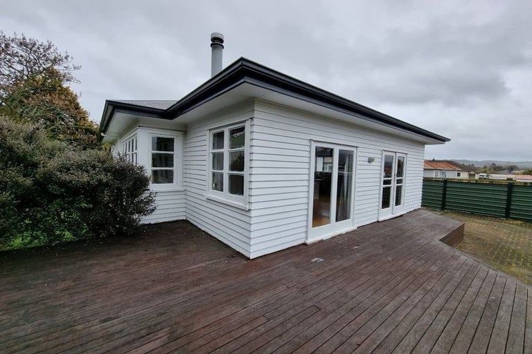 Photo of property in 9 Wallace Crescent, Glenholme, Rotorua, 3010