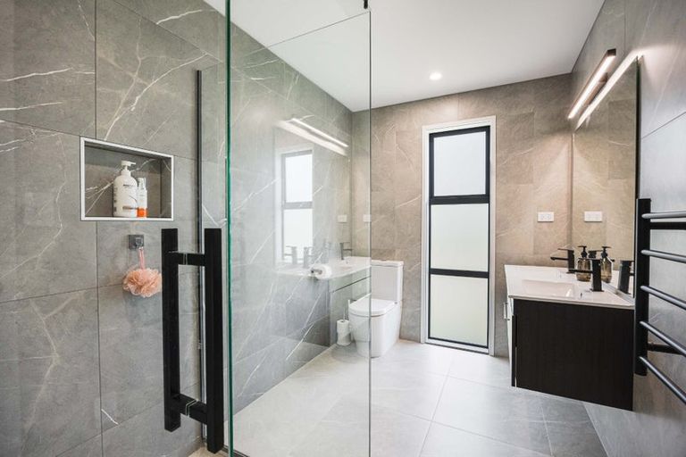 Photo of property in 9 Johnson Place, Stillwater, Silverdale, 0993