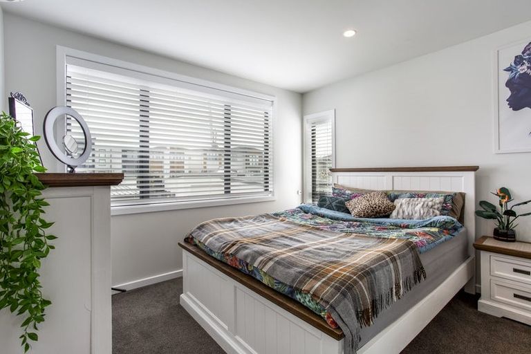 Photo of property in 10 Joshua Carder Drive, Hobsonville, Auckland, 0616