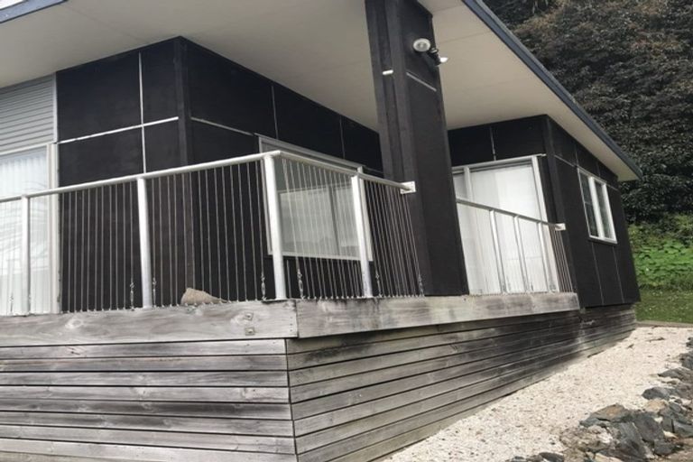 Photo of property in 5a Waiwera Place, Merrilands, New Plymouth, 4312