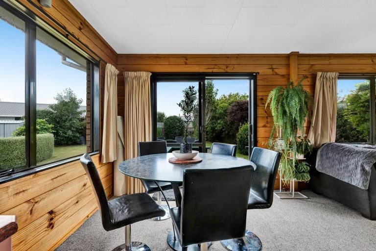 Photo of property in 1 Albert Street, Hawera, 4610