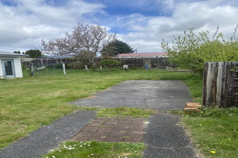 Photo of property in 4 Clyde Street, Tokoroa, 3420