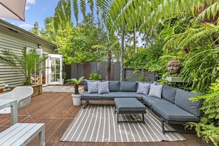 Photo of property in 104c Greenslade Road, Raglan, 3295