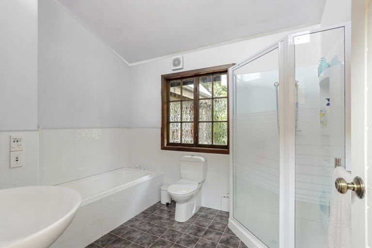 Photo of property in 29 Carter Road, Oratia, Auckland, 0604