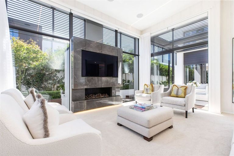 Photo of property in 14a Jacksons Road, Merivale, Christchurch, 8014