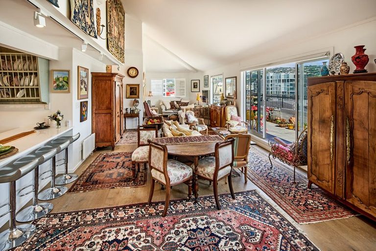 Photo of property in Tennyson Apartments, 4/25 Tennyson Street, Te Aro, Wellington, 6011