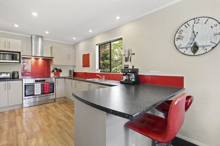 Photo of property in 33 Discovery Drive, Whitby, Porirua, 5024