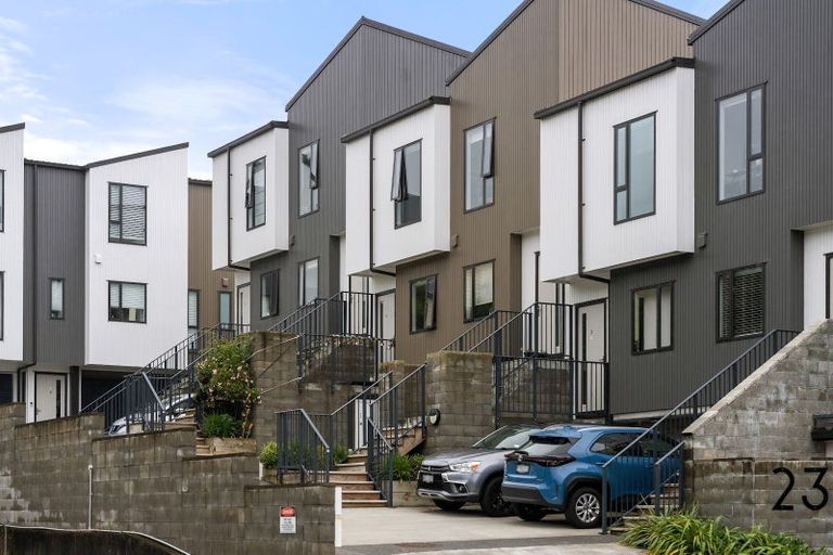 Photo of property in 4/23 Middleton Road, Johnsonville, Wellington, 6037