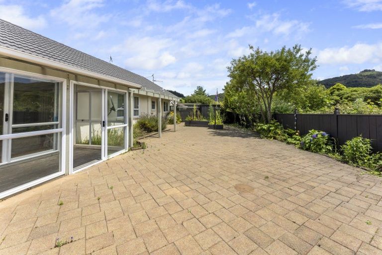 Photo of property in 14 Millwood Place, Silverstream, Upper Hutt, 5019