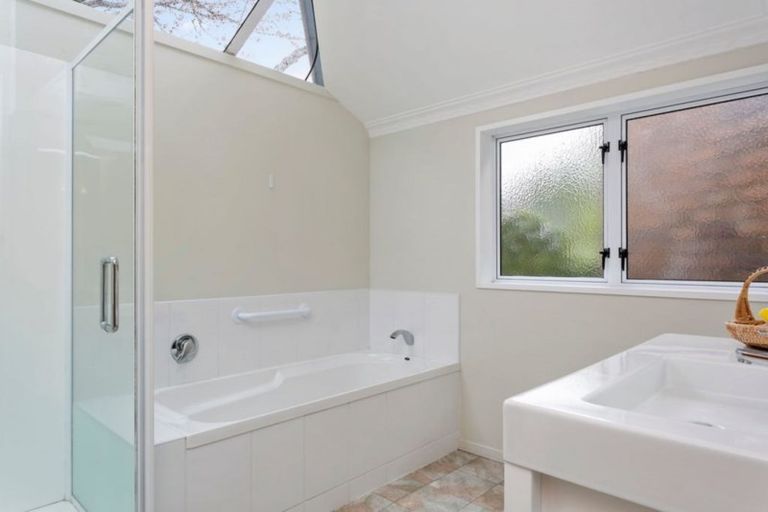 Photo of property in 27 Byron Street, Leamington, Cambridge, 3432