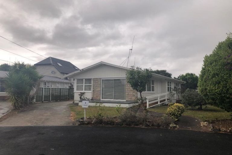 Photo of property in 8 Gadsby Place, Hamilton East, Hamilton, 3216